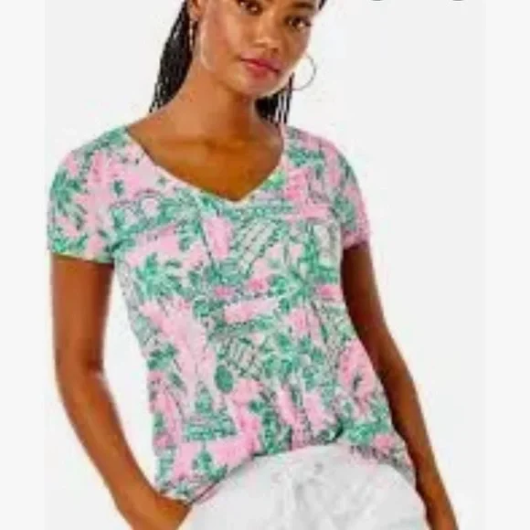 New with Tags Lilly Pulitzer Etta V-neck top size medium - Picture 2 of 5